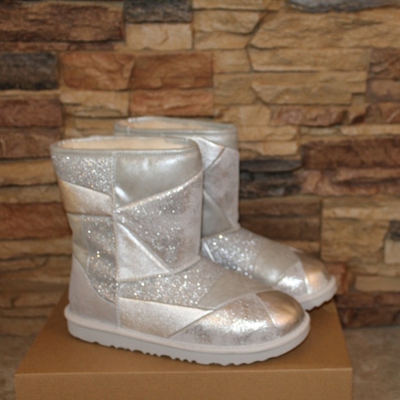 NEW UGG Classic PATCHWORK Glitter Boots - Picture 4 of 8